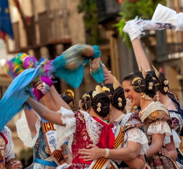 Valencia: tradiciones y fiestas populares que no puedes perderte