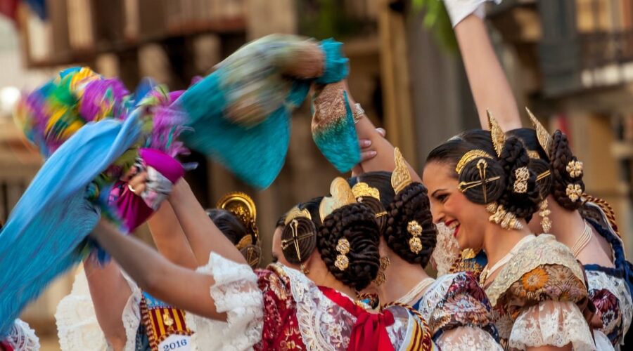 Valencia, tradiciones y fiestas populares que no puedes perderte