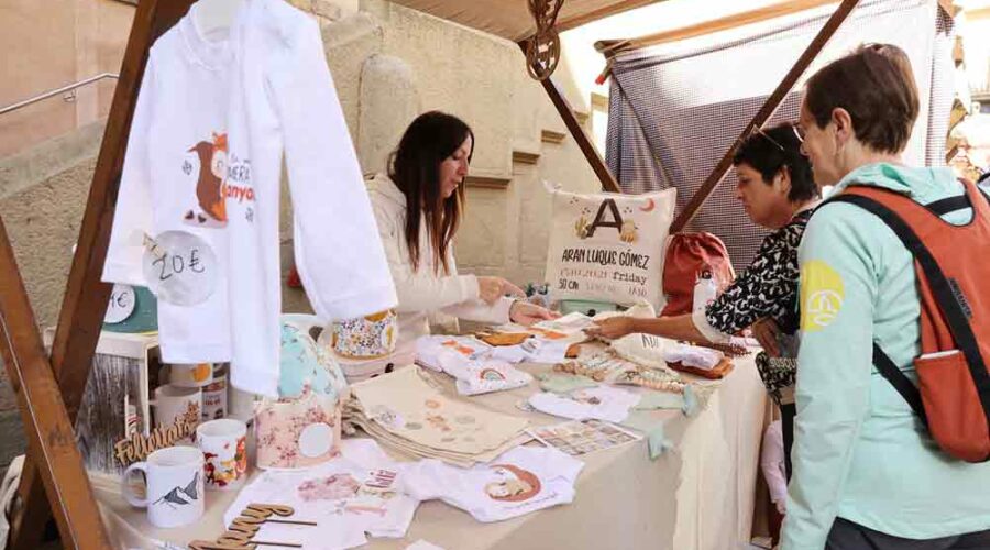 Feria artesanal en Sant Hilari Sacalm