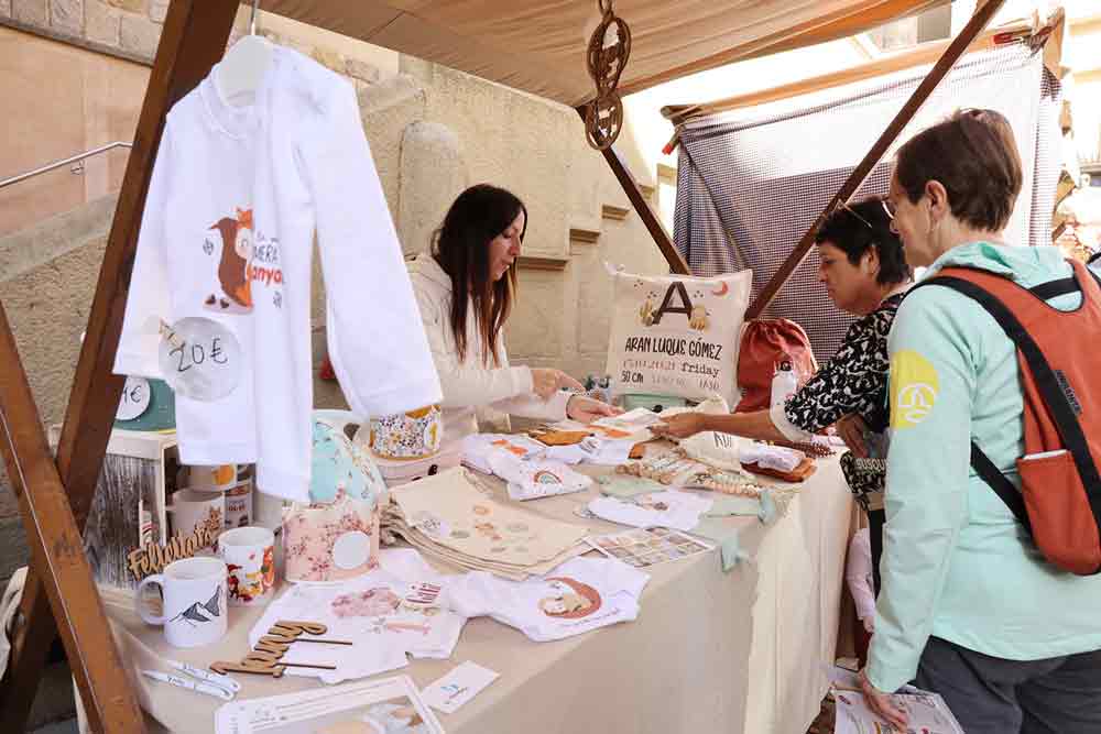 Feria artesanal en Sant Hilari Sacalm